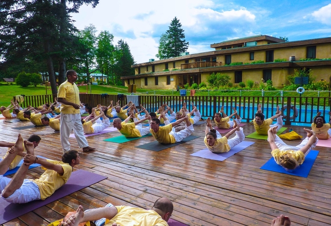 fun family yoga retreats