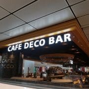 café deco in the hong kong airport