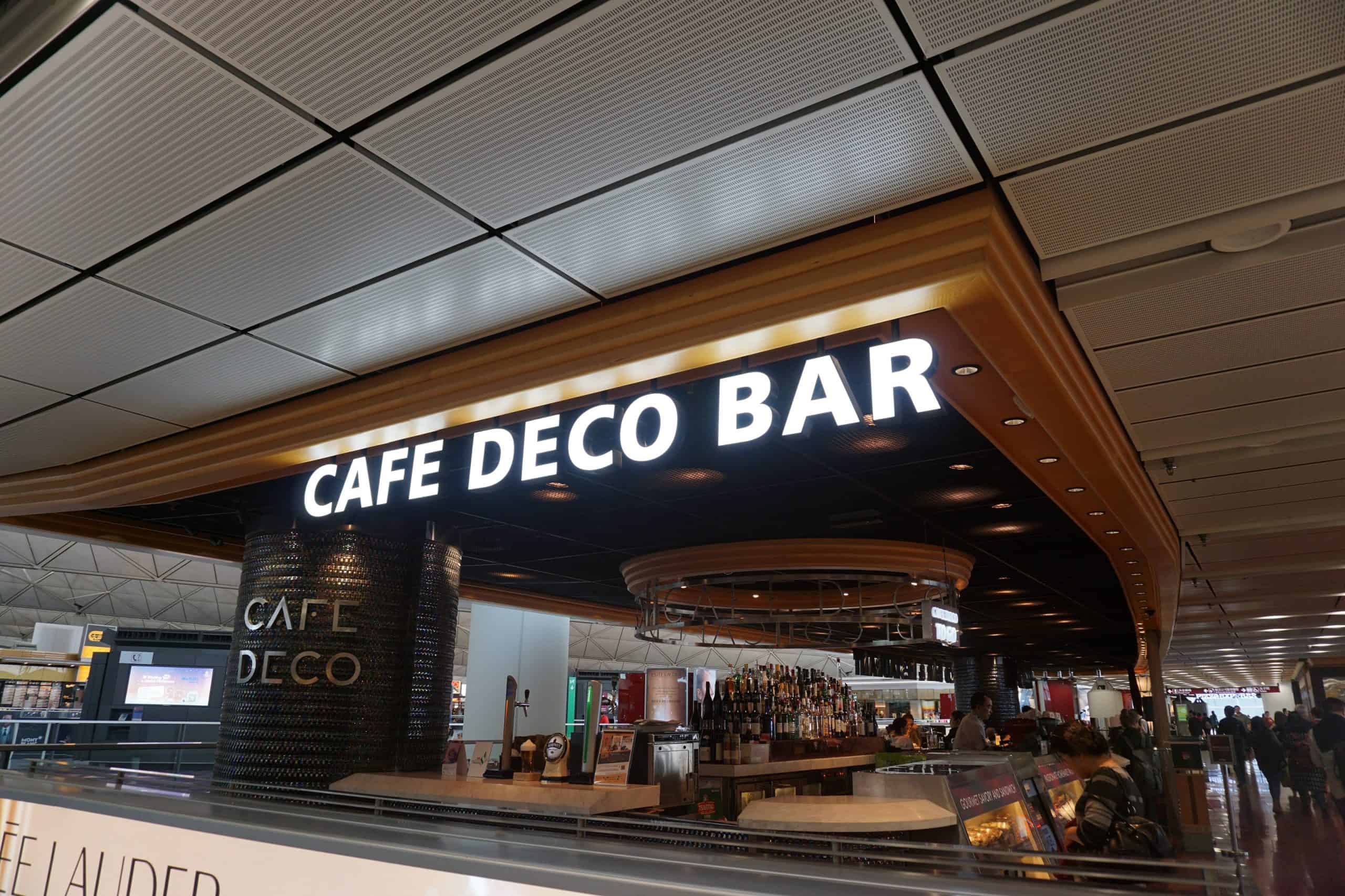 café deco in the hong kong airport