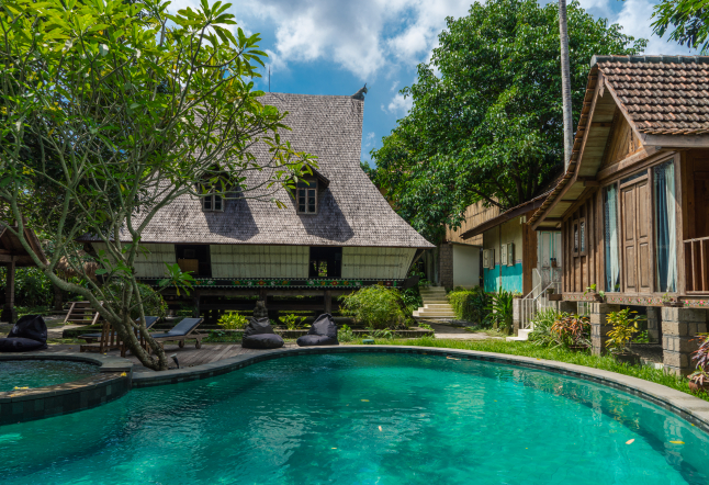 jungle room bali