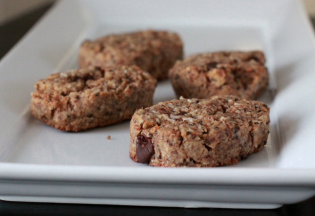 vegan banana almond cookies