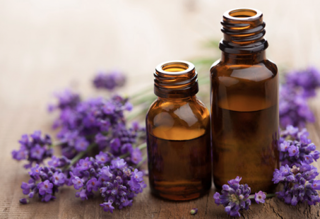 5 essential oils to enhance your yoga practice