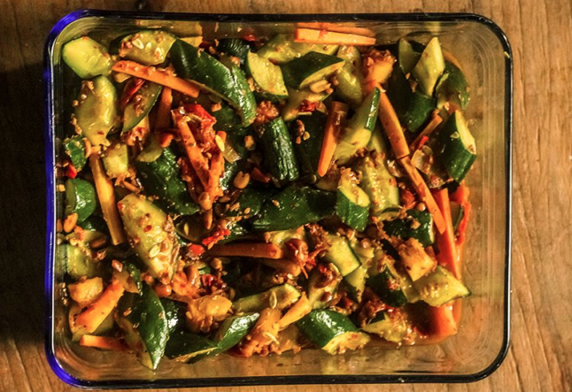 veggies in peanut sauce