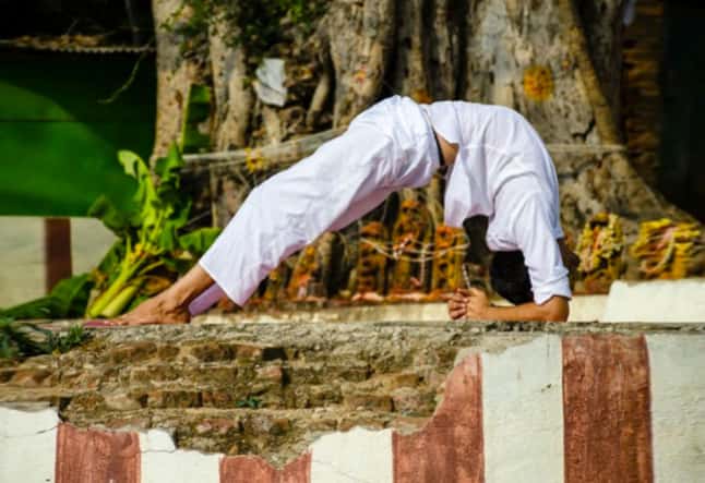 yuj meaning what is the meaning of yoga what does the word yoga mean true yogi definition invented mean yoga pose india inner science meaning of yoga