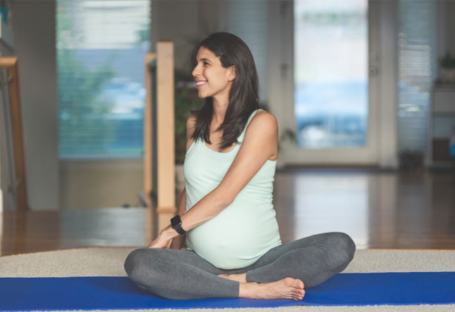 3 foot strengthening yoga moves to keep the pregnancy niggles at bay