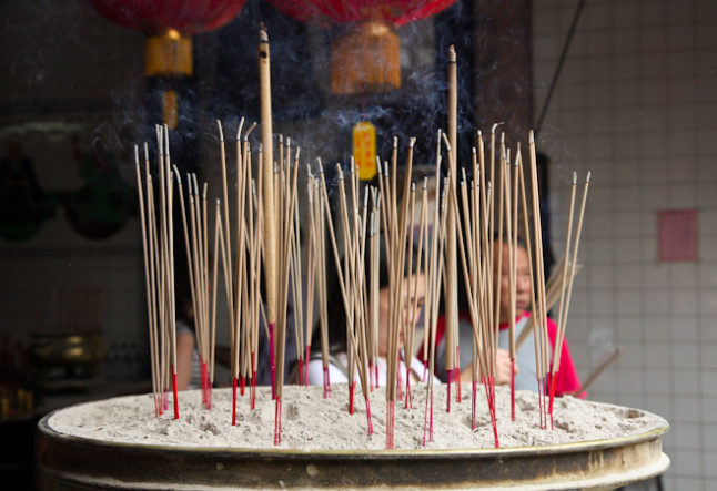 The 10 virtues of koh (incense)