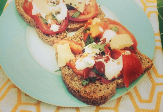 heirloom tomatoes bruschetta