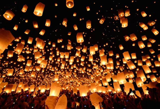 chiang mai luminous lantern festival