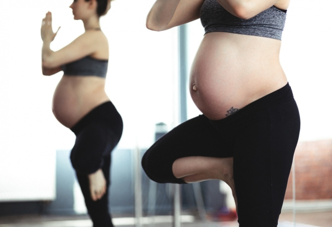 pregrant woman benefits of yoga during pregnancy pregnant women doing yoga