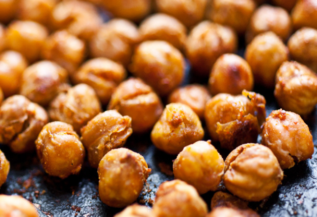 savory roasted chickpeas