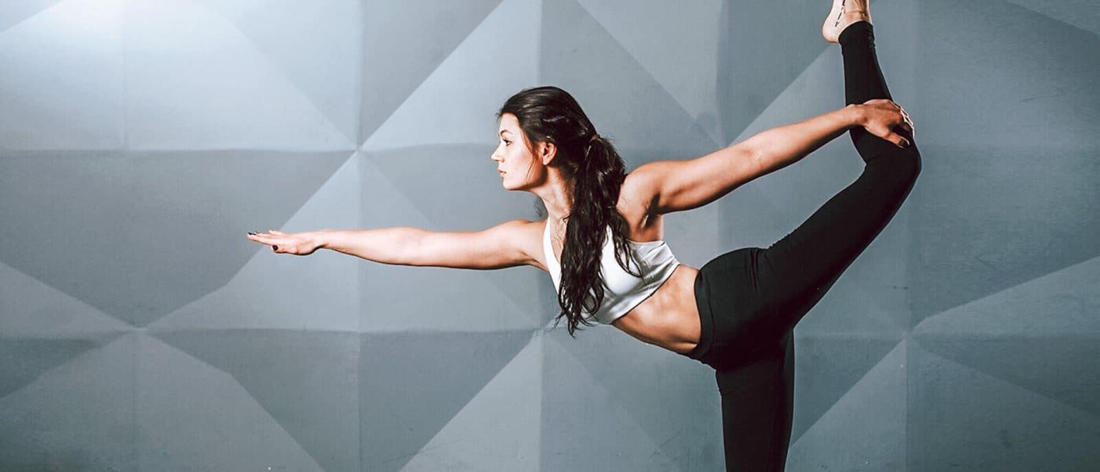 Best Yoga Instructor Courses Online sacro y menstruación