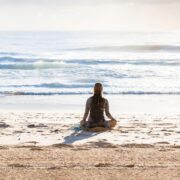 outdoor yoga: beginner’s guide