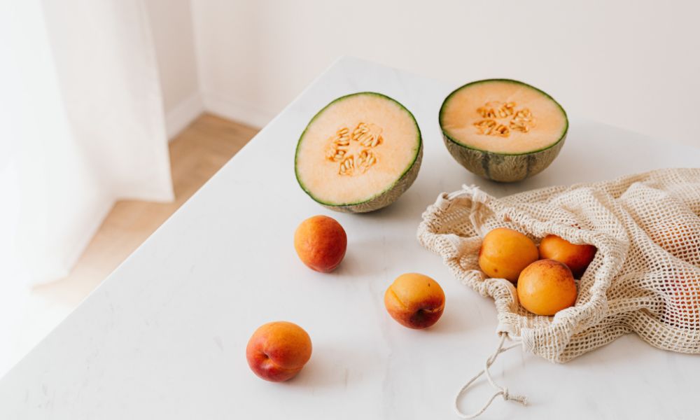 raw-vegan-foods melons peaches