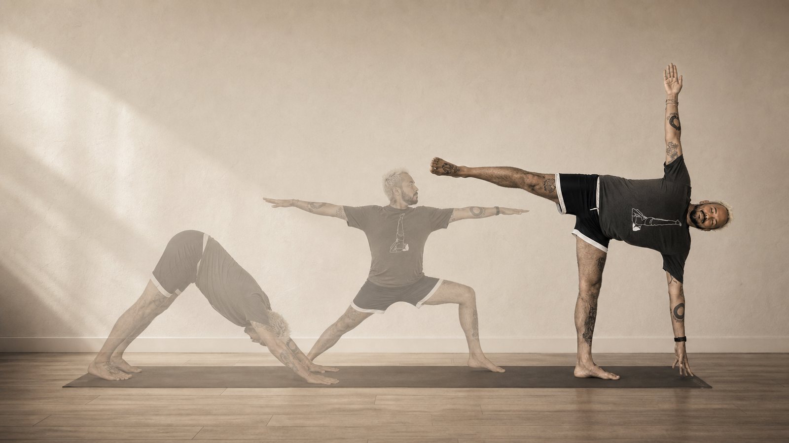 Ardha chandrasana: The powerful half Moon pose in yoga